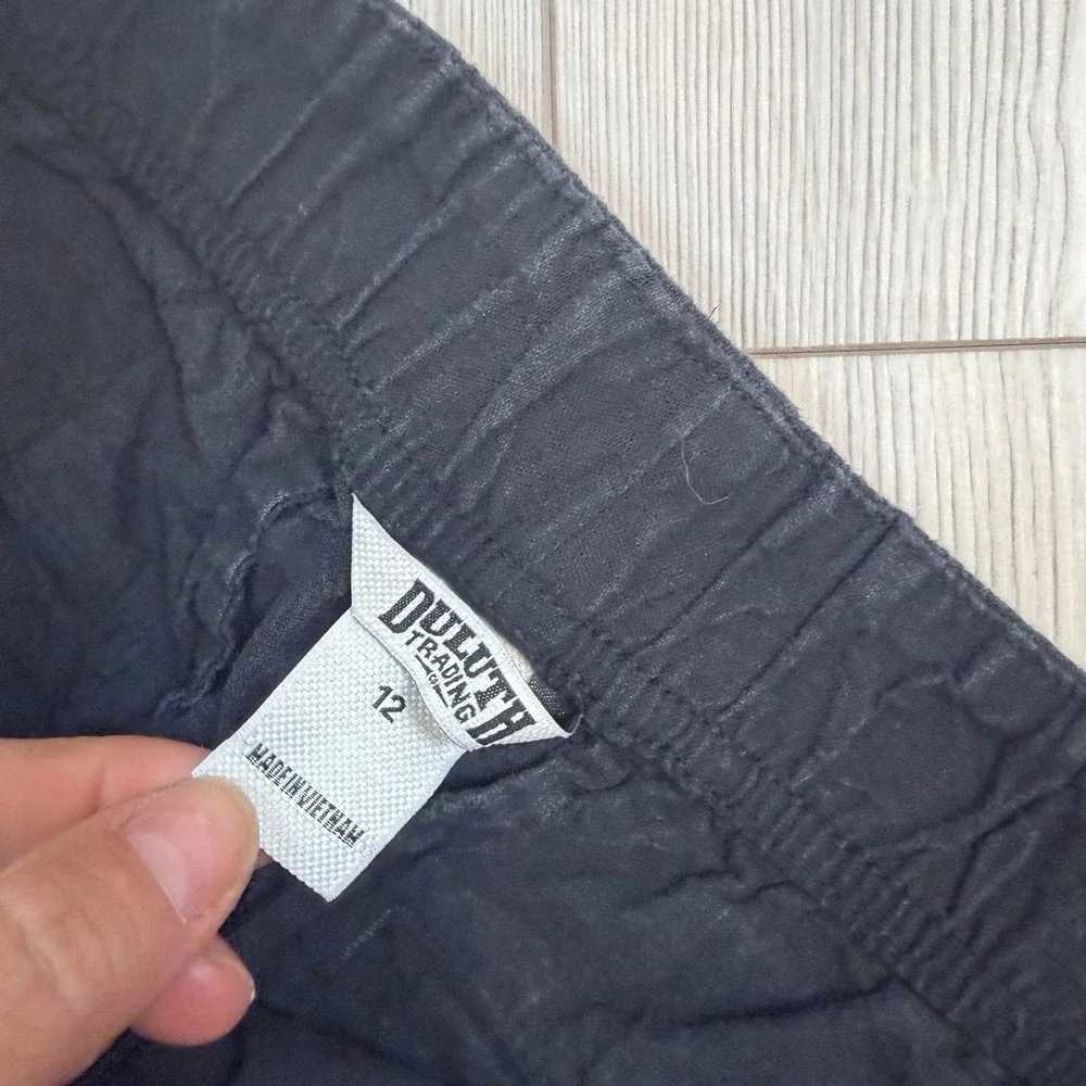 Duluth Trading Size 12 Overeasy Lightweight Hemp Capris Pants Black 60975‎